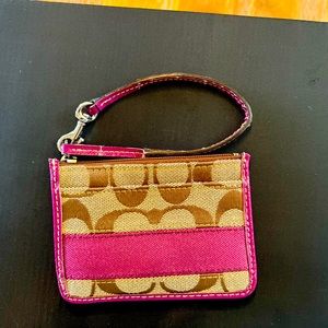 Signature corner zip wallet with ID